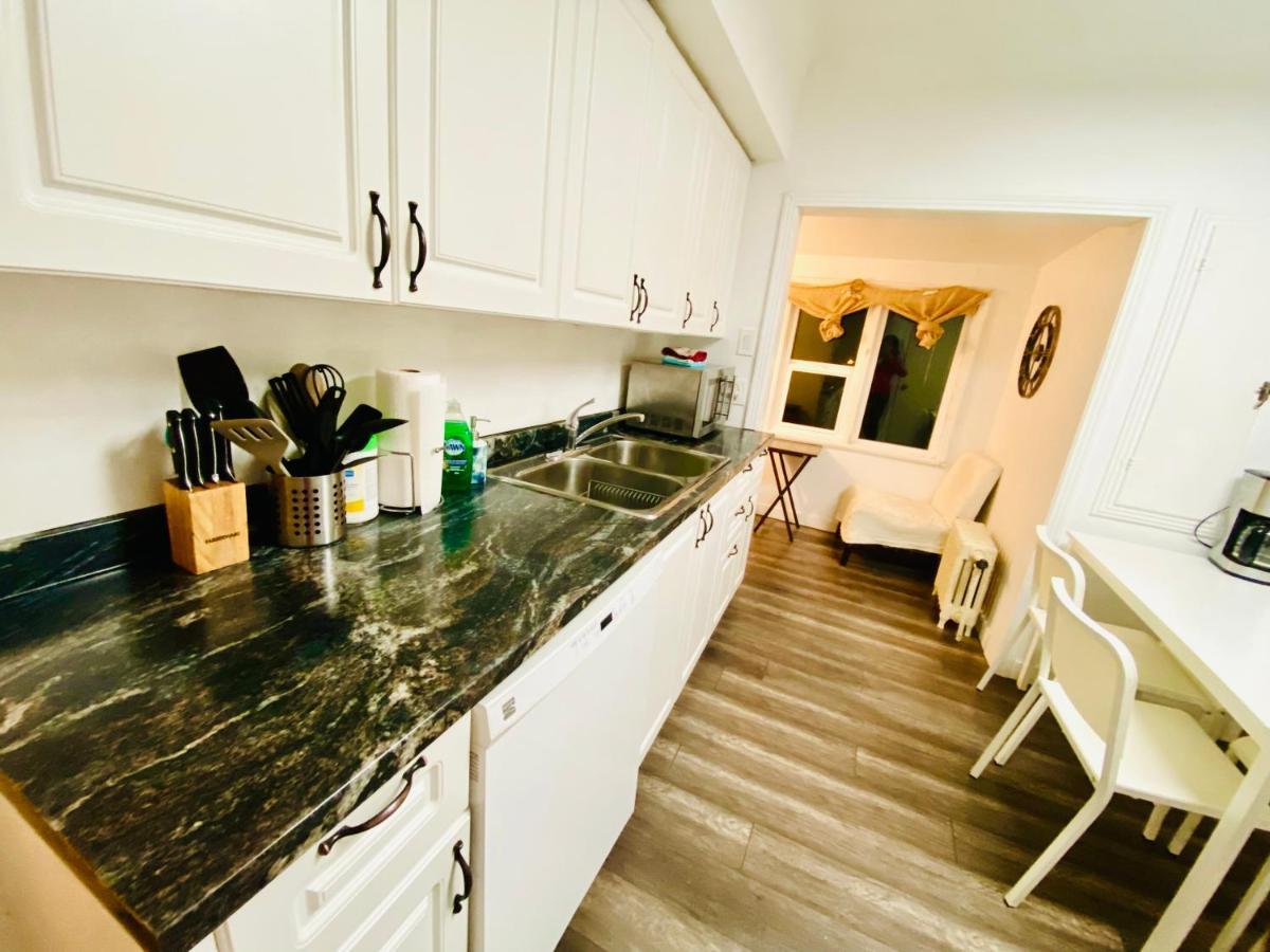 ויקטוריה Artistic Apartment Near Downtown מראה חיצוני תמונה
