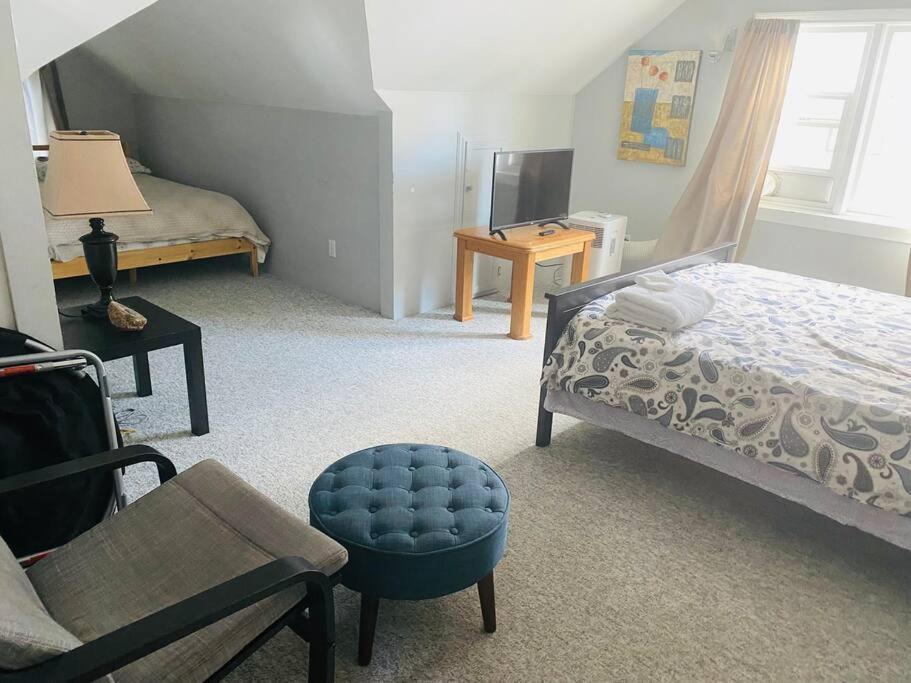 ויקטוריה Artistic Apartment Near Downtown מראה חיצוני תמונה
