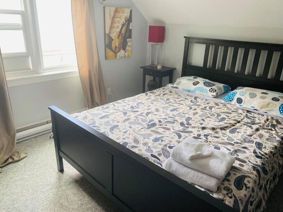 ויקטוריה Artistic Apartment Near Downtown מראה חיצוני תמונה