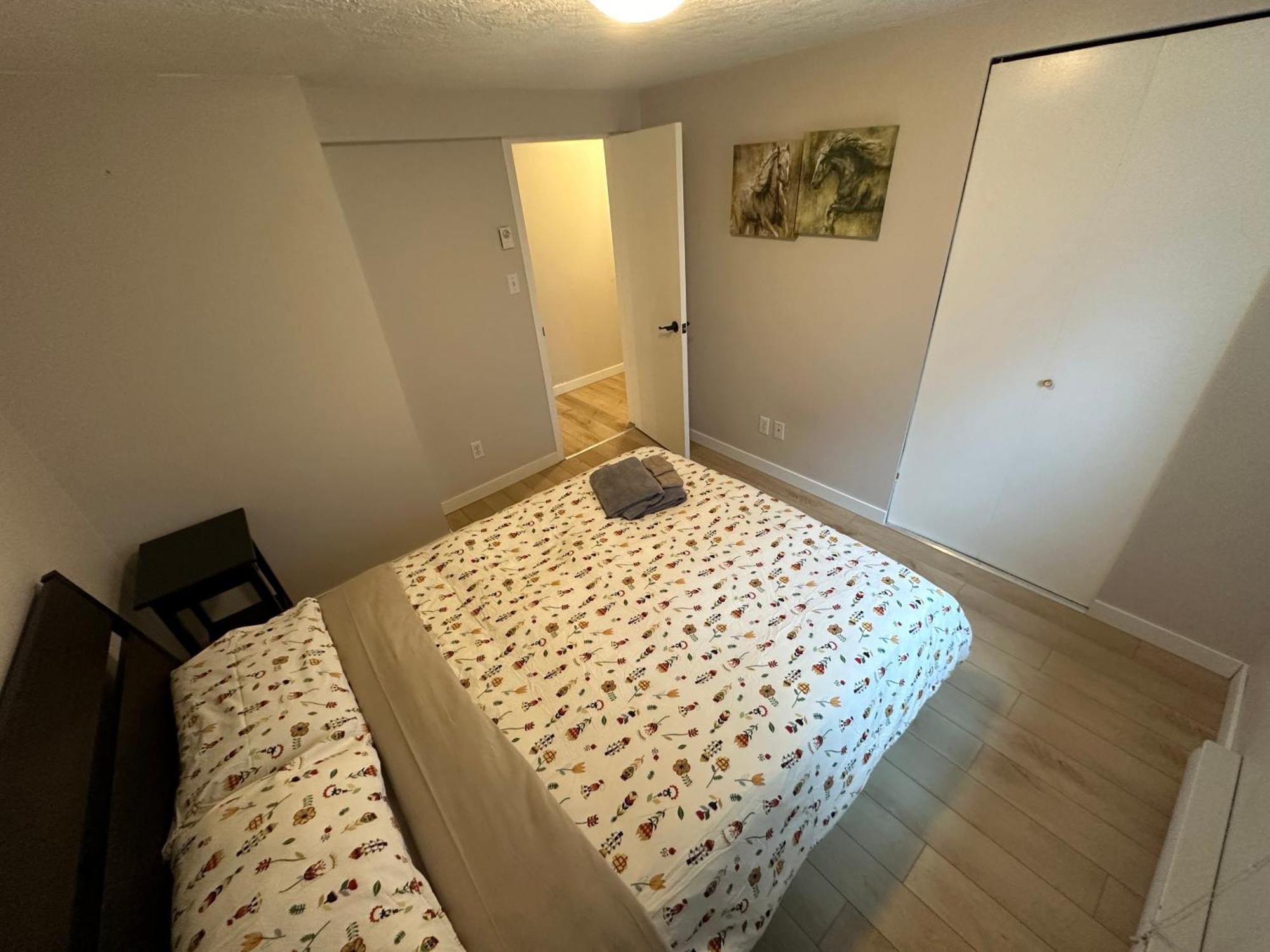 ויקטוריה Artistic Apartment Near Downtown מראה חיצוני תמונה