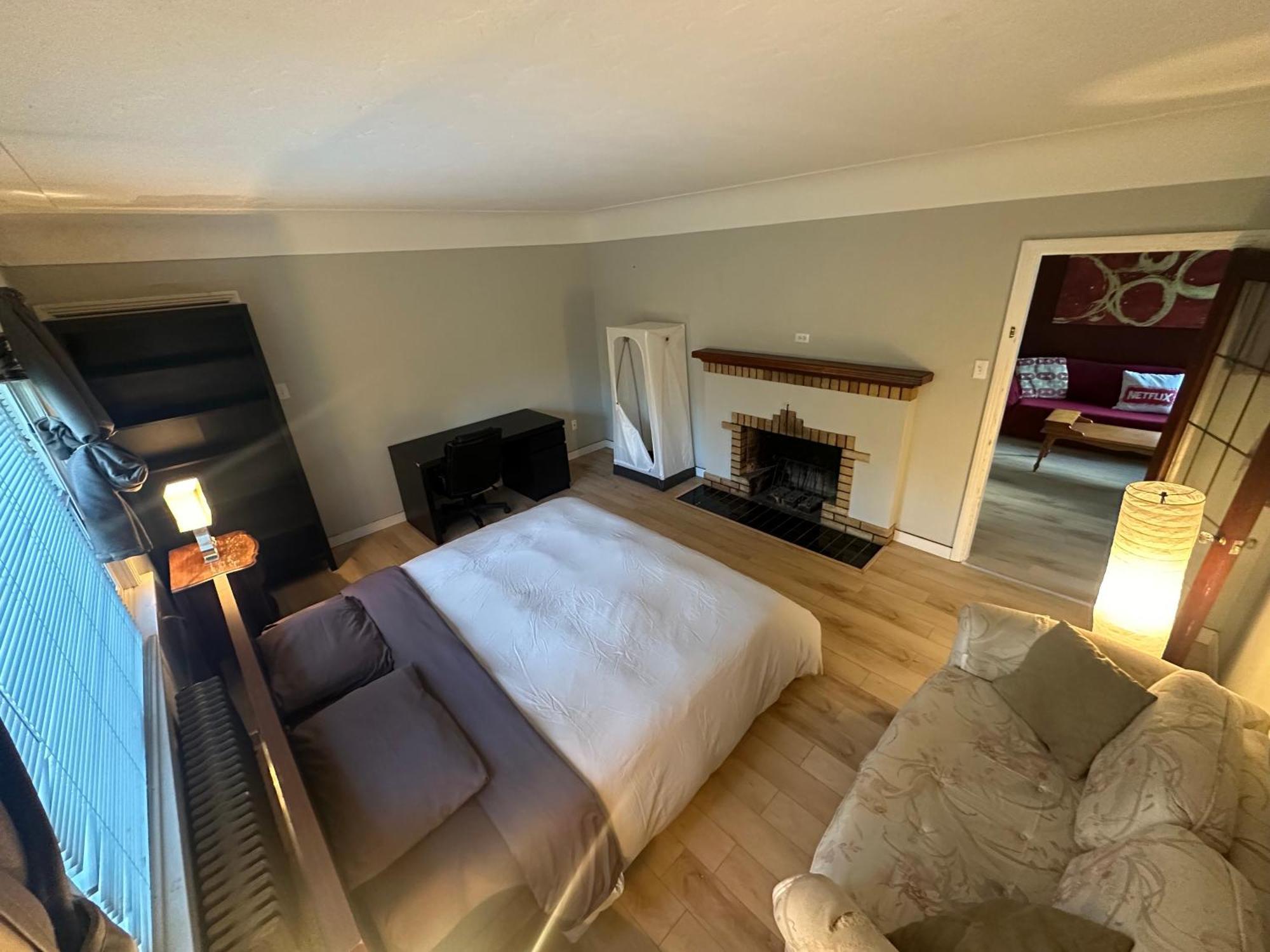 ויקטוריה Artistic Apartment Near Downtown מראה חיצוני תמונה