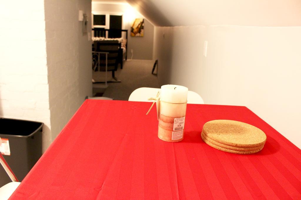 ויקטוריה Artistic Apartment Near Downtown מראה חיצוני תמונה
