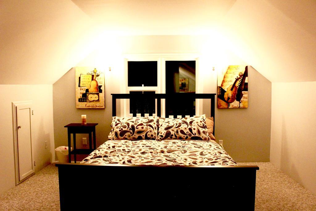ויקטוריה Artistic Apartment Near Downtown מראה חיצוני תמונה